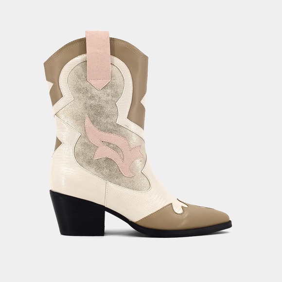 ShuShop Shoes - NWOT ShuShop Zizi Western Boots